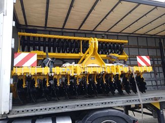 Déchaumeur Agrisem Maximulch Série 3 porté Fixe