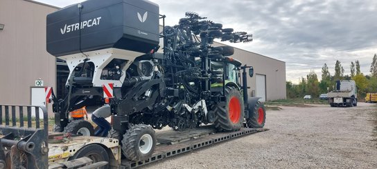 Semoir pour semis simplifié Agrisem Strip-Cat II porté Repliable