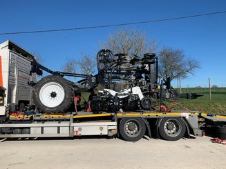 Semoir pour semis simplifié Agrisem Strip-Cat II traîné Repliable