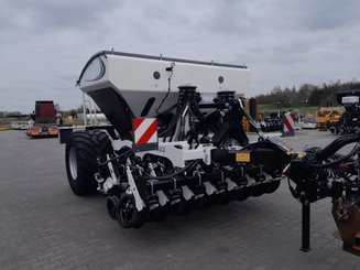 Semoir pour semis simplifié Agrisem mBOSS Rétractable