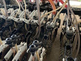 Semoir pour semis simplifié Agrisem Strip-Till STRIPCAT