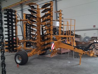 Déchaumeur à disques Agrisem Disc-O-Mulch Série R traîné Repliable