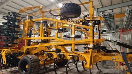 Déchaumeur à dents Agrisem Vibromulch traîné Repliable