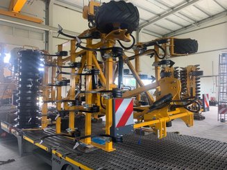 Déchaumeur à dents Agrisem Vibromulch porté Repliable