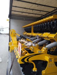 Déchaumeur Agrisem Maximulch Série 3 porté Fixe