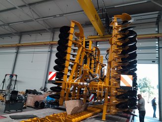 Déchaumeur à disques Agrisem Disc-O-Mulch Série R porté Repliable