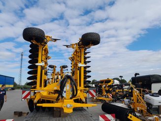 Déchaumeur à disques Agrisem Disc-O-Mulch Série R traîné Repliable