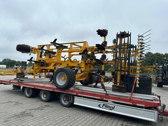 Déchaumeur à dents Agrisem Agromulch Gold traîné Repliable