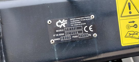 Semoir pour semis simplifié Agrisem Strip-Cat II porté Fixe