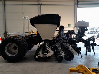 Semoir pour semis simplifié Agrisem mBOSS Rétractable