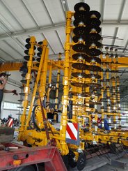 Déchaumeur Agrisem Turbomulch Extra Repliable