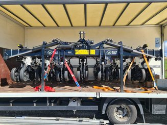 Semoir pour semis simplifié Agrisem Strip-Cat II porté Repliable