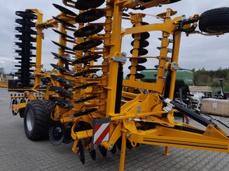 Déchaumeur à disques Agrisem Disc-O-Mulch Série R traîné Repliable