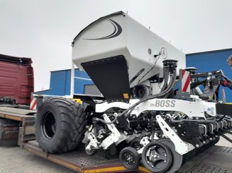 Semoir pour semis simplifié Agrisem mBOSS Rétractable