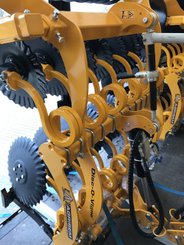 Déchaumeur à disques Agrisem Disc-O-Vigne