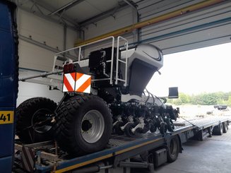 Semoir pour semis simplifié Agrisem mBOSS Rétractable