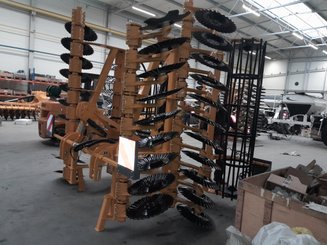 Déchaumeur à disques Agrisem Disc-O-Mulch Série R porté Repliable