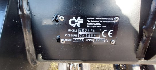 Semoir pour semis simplifié Agrisem Strip-Cat II porté Repliable