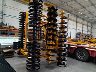 Déchaumeur à disques Agrisem Disc-O-Mulch Série R porté Repliable