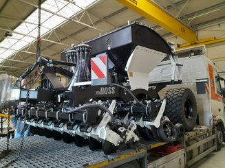 Semoir pour semis simplifié Agrisem mBOSS Rétractable