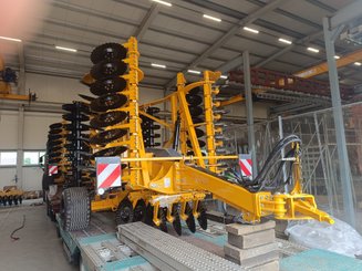 Déchaumeur à disques Agrisem Disc-O-Mulch Série R traîné Repliable