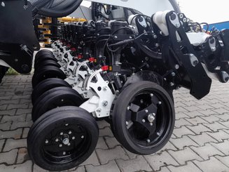 Semoir pour semis simplifié Agrisem mBOSS Rétractable