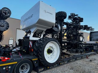 Semoir pour semis simplifié Agrisem Strip-Cat II traîné Repliable