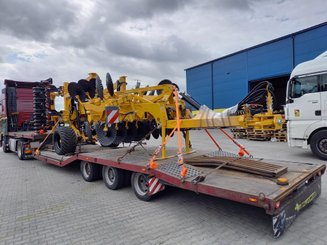 Déchaumeur Agrisem Maximulch Série 5 traîné Repliable