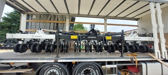 Semoir pour semis simplifié Agrisem Strip-Cat II porté Repliable