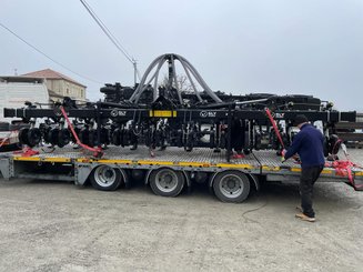 Semoir pour semis simplifié Agrisem Strip-Cat II porté Repliable