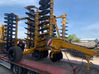 Déchaumeur à disques Agrisem Disc-O-Mulch Série R traîné Repliable