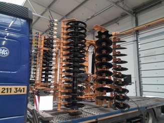 Déchaumeur à disques Agrisem Disc-O-Mulch Série R porté Repliable