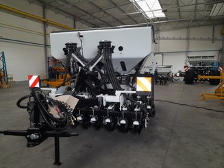 Semoir pour semis simplifié Agrisem mBOSS Rétractable