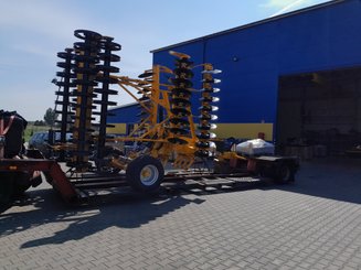 Déchaumeur à disques Agrisem Disc-O-Mulch Série R traîné Repliable