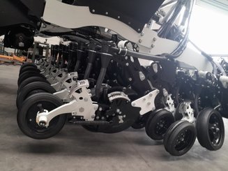 Semoir pour semis simplifié Agrisem mBOSS Rétractable