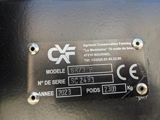 Semoir pour semis simplifié Agrisem Strip-Cat II porté Fixe