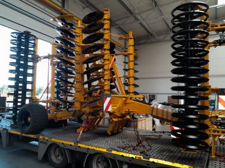 Déchaumeur à disques Agrisem Disc-O-Mulch Série R traîné Repliable