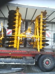 Déchaumeur à disques Agrisem Disc-O-Mulch Série R porté Repliable