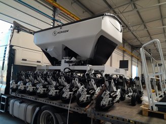 Semoir pour semis simplifié Agrisem mBOSS Fixe