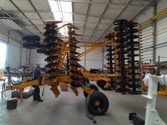 Déchaumeur à disques Agrisem Disc-O-Mulch Série R traîné Repliable