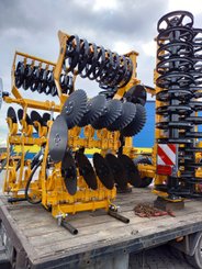 Déchaumeur à disques Agrisem Disc-O-Vigne