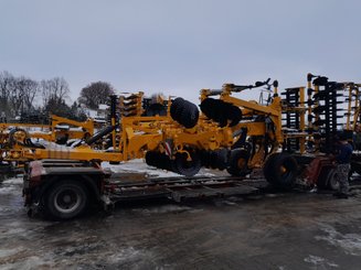 Déchaumeur Agrisem Maximulch Série 5 traîné Repliable