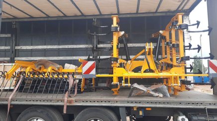 Déchaumeur à dents Agrisem Vibromulch porté Repliable