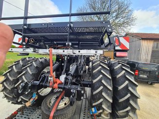 Semoir pour semis simplifié Agrisem Strip-Cat II traîné Repliable