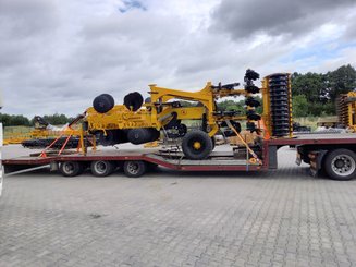 Déchaumeur Agrisem Maximulch Série 5 traîné Repliable