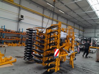 Déchaumeur à disques Agrisem Disc-O-Mulch Série R porté Repliable