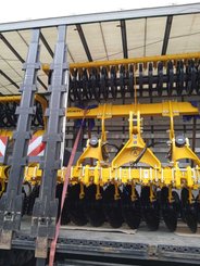 Déchaumeur à disques Agrisem Disc-O-Mulch Gold porté Fixe