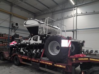 Semoir pour semis simplifié Agrisem mBOSS Rétractable