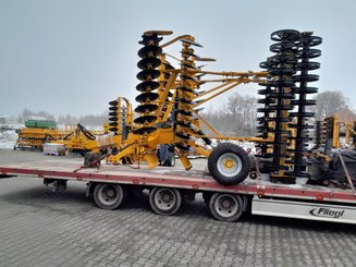 Déchaumeur à disques Agrisem Disc-O-Mulch Série R traîné Repliable