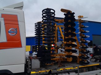 Déchaumeur à disques Agrisem Disc-O-Mulch Série R porté Repliable